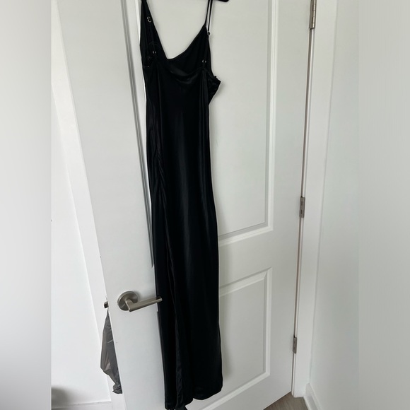 Zara Satin Effect Rhinestone Maxi Dress
Black size M - Picture 6 of 7